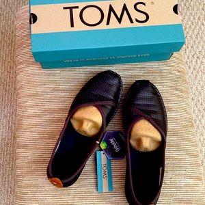 Toms leather